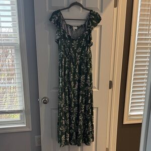 Gilli Dark Green Floral Maxi Dress